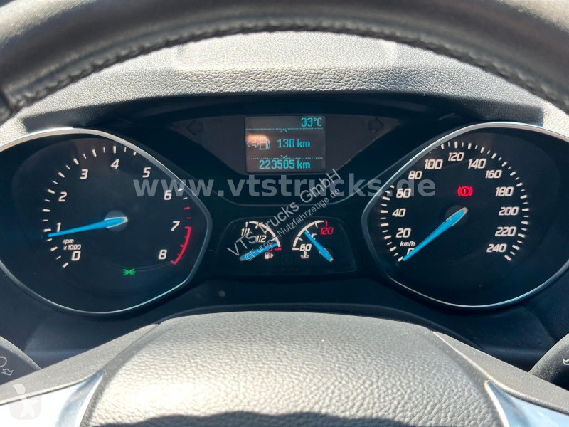 عربة نفعية Ford Sync Edition