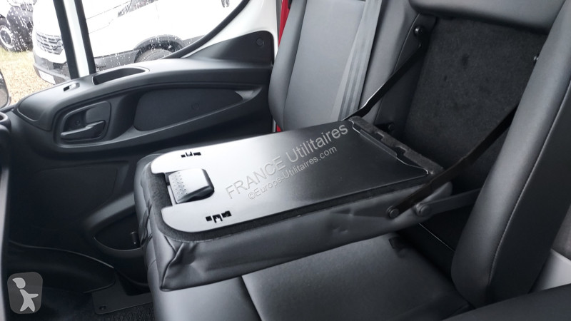 Véhicule utilitaire Iveco DAILY BENNE ACIER JPM...