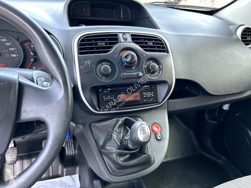 Véhicule utilitaire Renault Maxi Grand Volume...