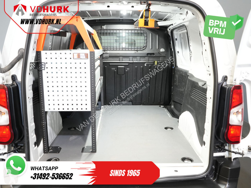 Furgoneta Toyota 1.5 130 pk Aut. Carplay/...