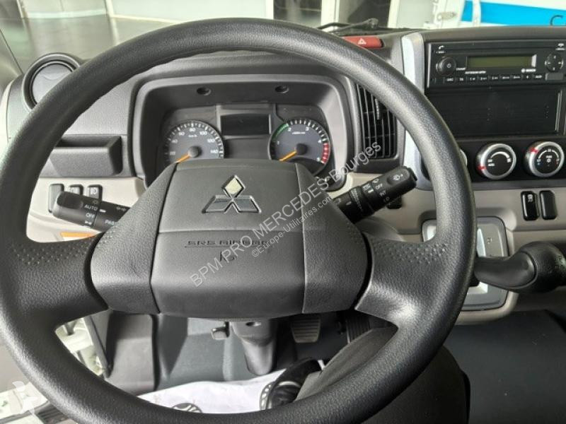 Furgoneta Fuso