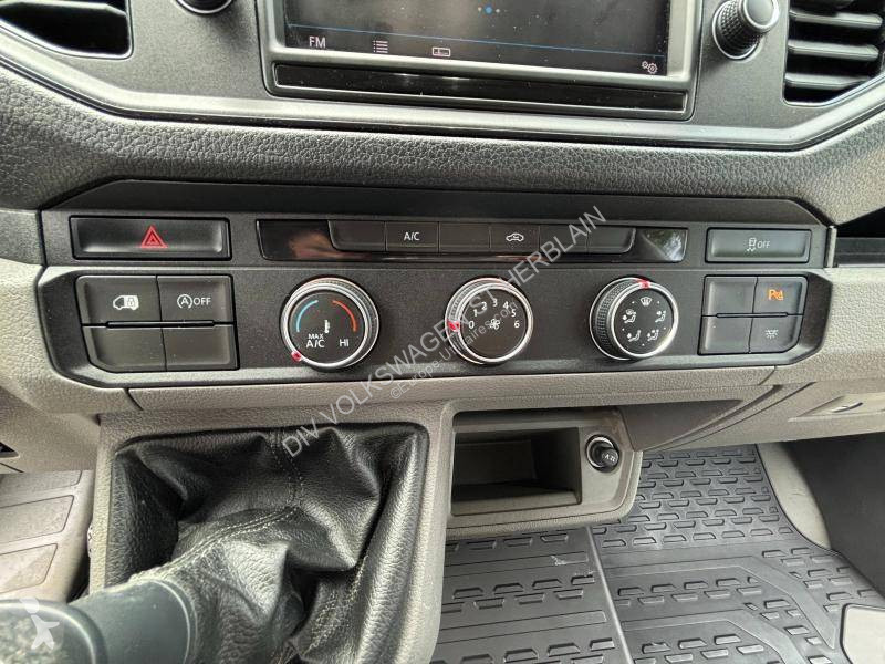 Volkswagen CRAFTER VAN 35 L3H3 2.0 TDI 177 CH van