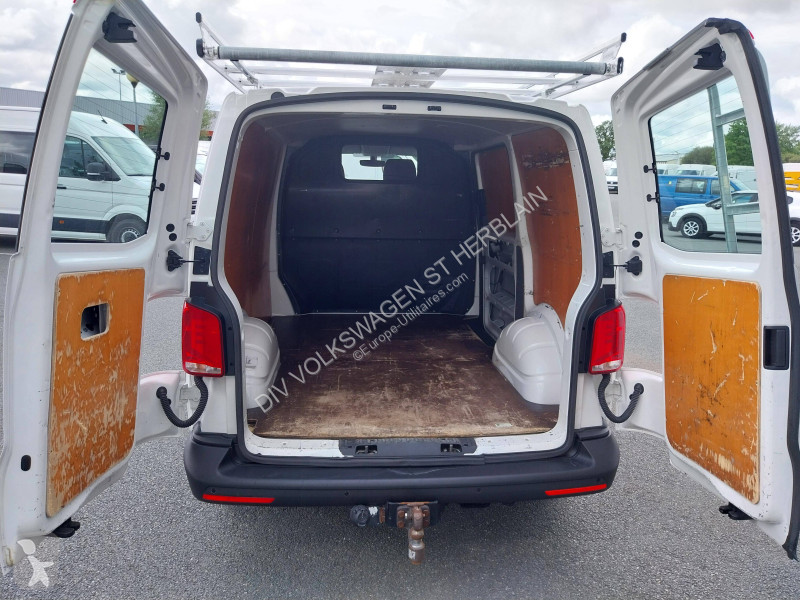 Комерційні автомобілі Volkswagen TRANSPORTER...