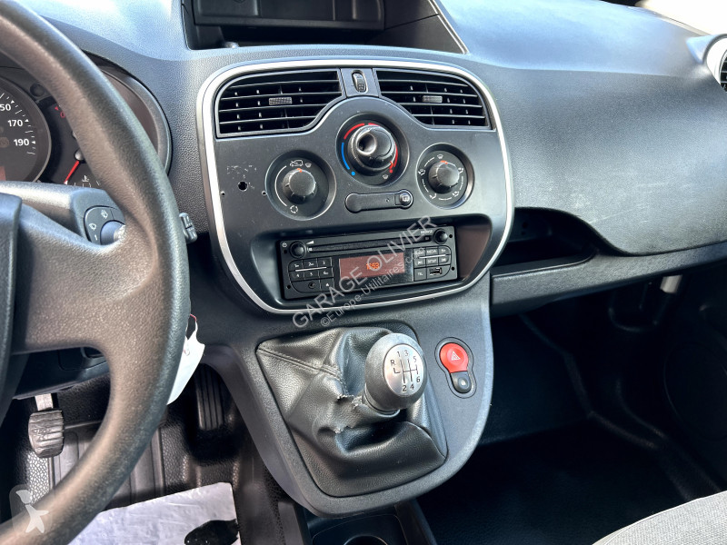 Véhicule utilitaire Renault Maxi Grand Volume...