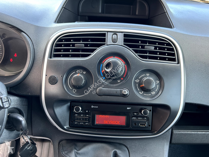 Véhicule utilitaire Renault Maxi Grand Volume...