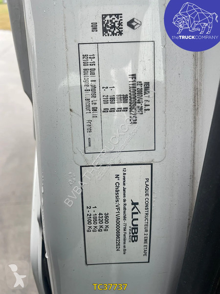 Véhicule utilitaire Renault 145.35 klubb