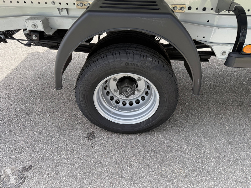 Furgoneta Mercedes SPRINTER CHASSIS CAB 517 CDI...