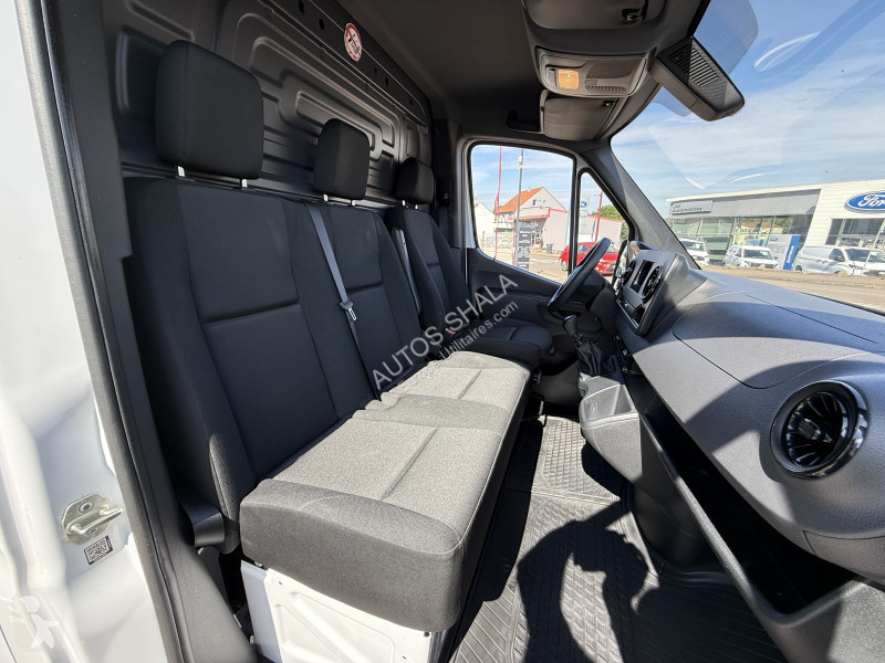 عربة نفعية Mercedes SPRINTER FG / PRIX HT 20...