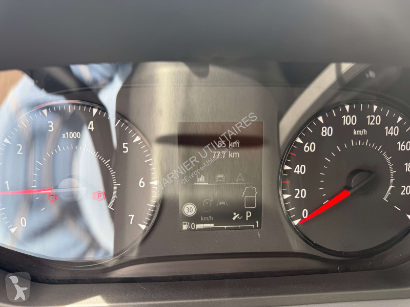 عربة نفعية Renault