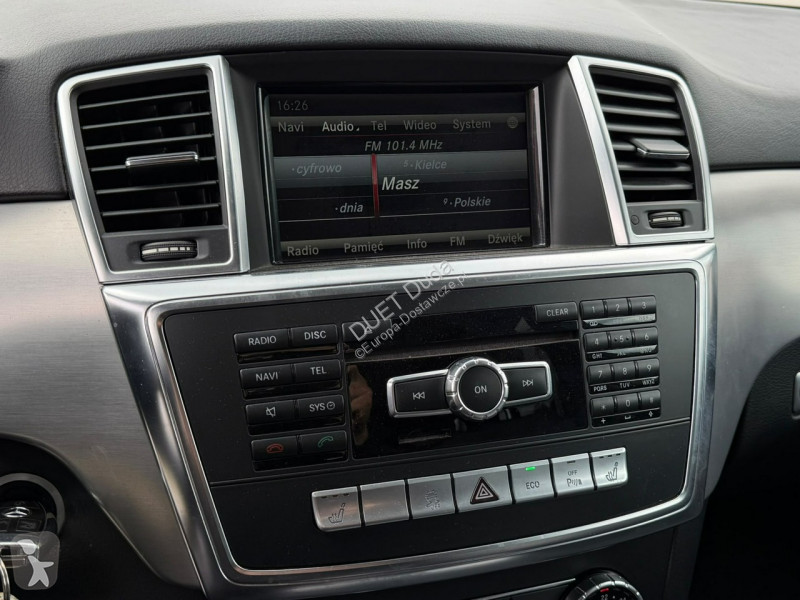 Samochód dostawczy Mercedes ML 350