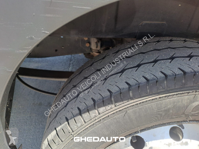 Veicolo commerciale Iveco Daily 35S13 - 35S13V