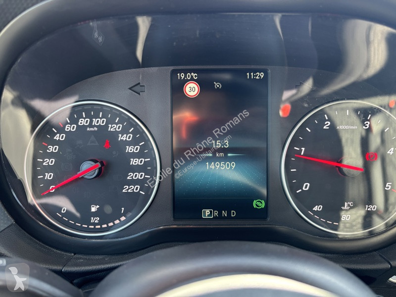 Veicolo commerciale Mercedes 112 CDI Fourgon...