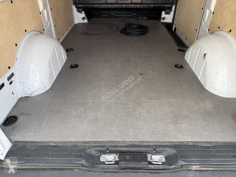 Furgoneta Mercedes 112 66kWh L2 Elektrisch...