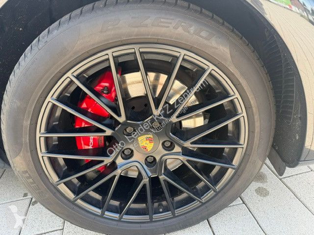 Véhicule utilitaire Porsche GTS
