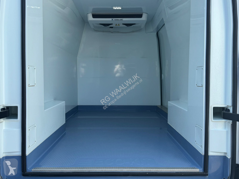 Furgoneta Renault -/- 20 °C Thermo King