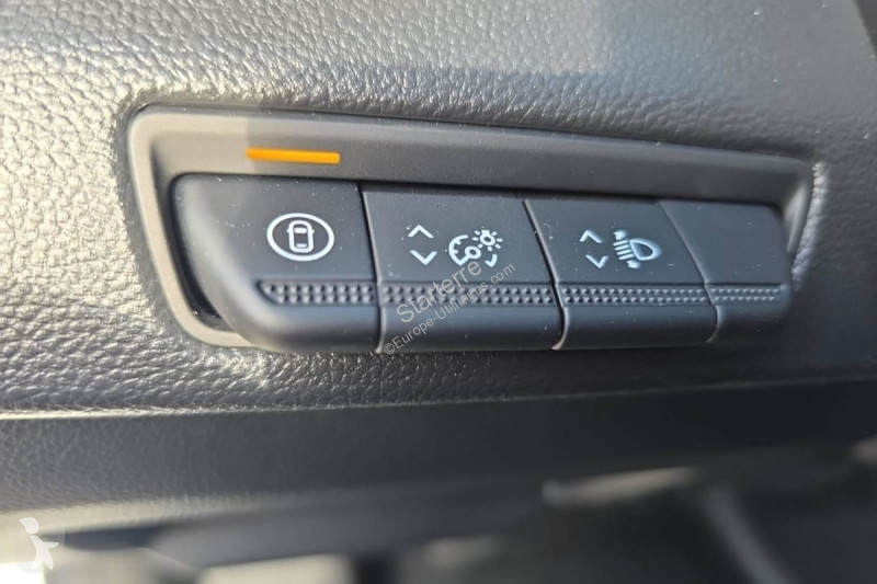 Véhicule utilitaire Nissan PRIASTAR FOURGON