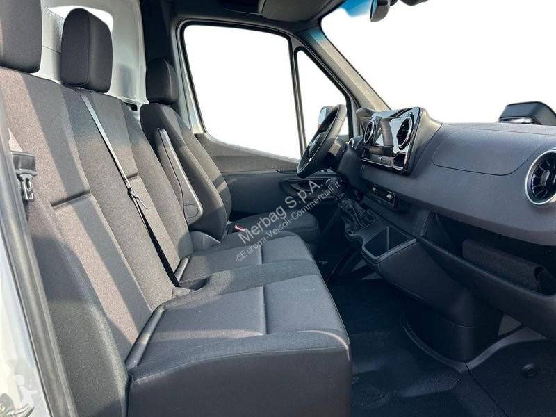 عربة نفعية Mercedes Telaio 311CDI 37/35 PRO