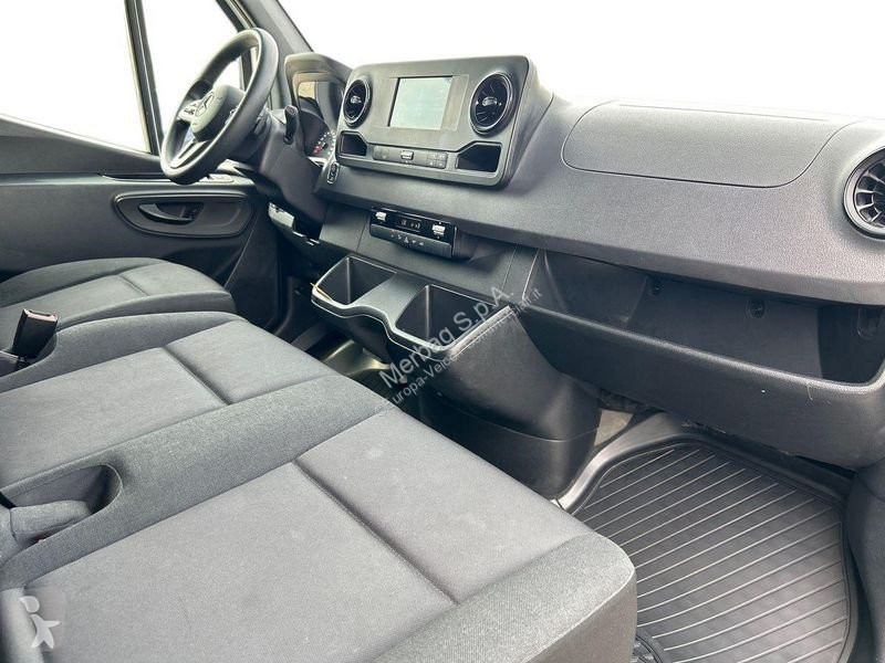 Furgoneta Mercedes 319 2.0 cdi T 37/35 rwd...