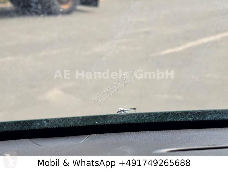 عربة نفعية Renault Combi 9 Sitzer...