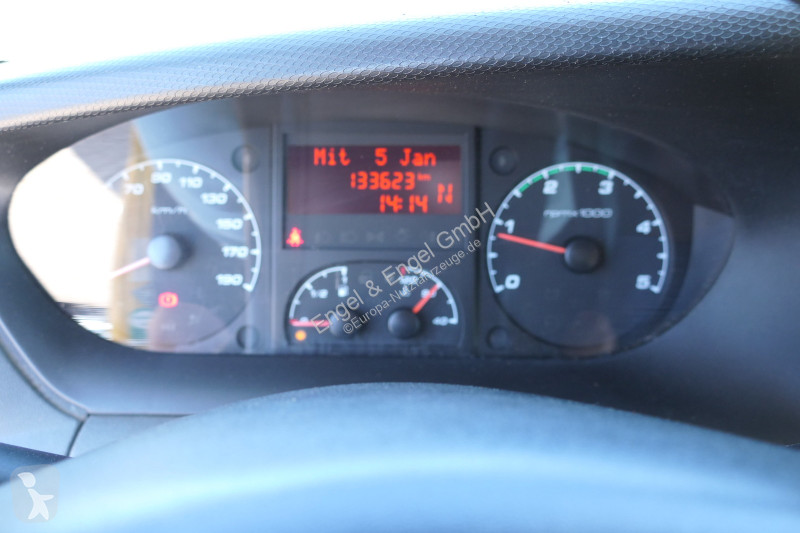 Véhicule utilitaire Iveco Daily 35 S11 C30C...