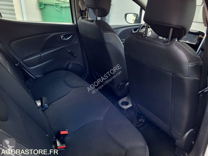 عربة نفعية Renault CLIO