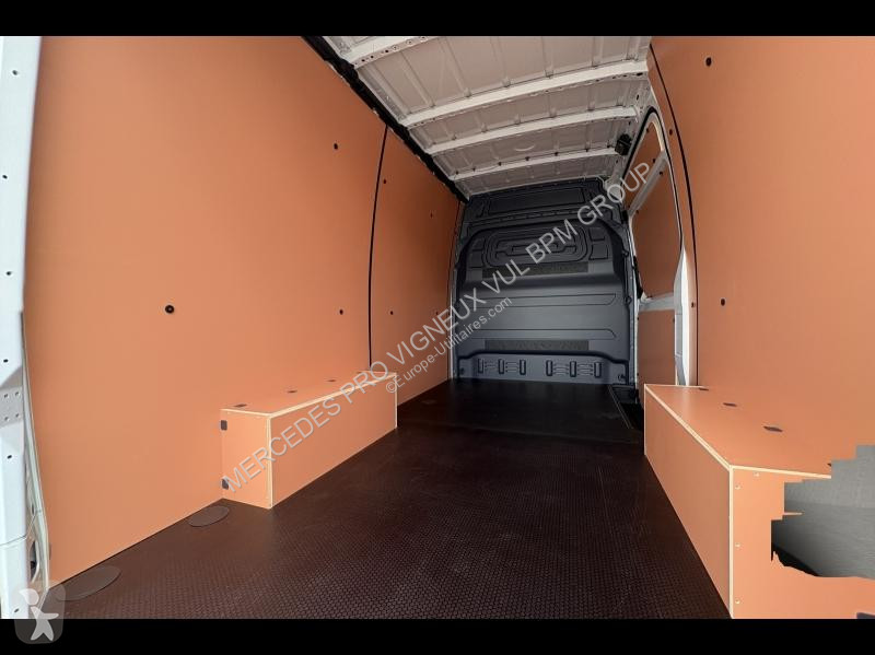 عربة نفعية Mercedes Fg 315 CDI 37 3T5 Pro