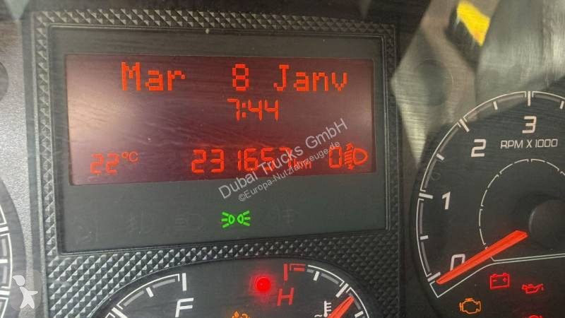 Samochód dostawczy Peugeot