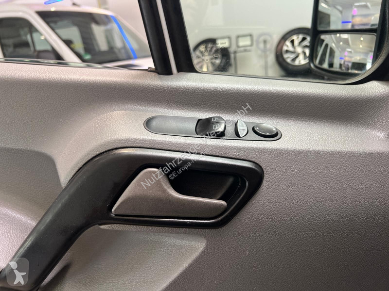 عربة نفعية Mercedes 313/316...