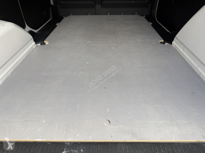 Furgoneta Mercedes 112 51 kWh L2 284 WLTP 98,8...