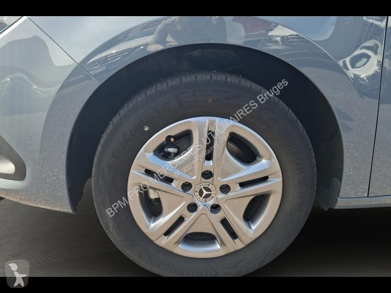 عربة نفعية Mercedes e Long Select