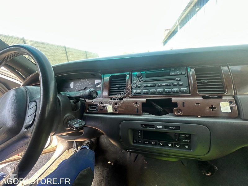 Véhicule utilitaire Lincoln Town car
