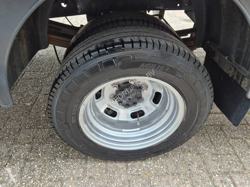 Samochód dostawczy Iveco 35C16 2.3D/ Navi/...