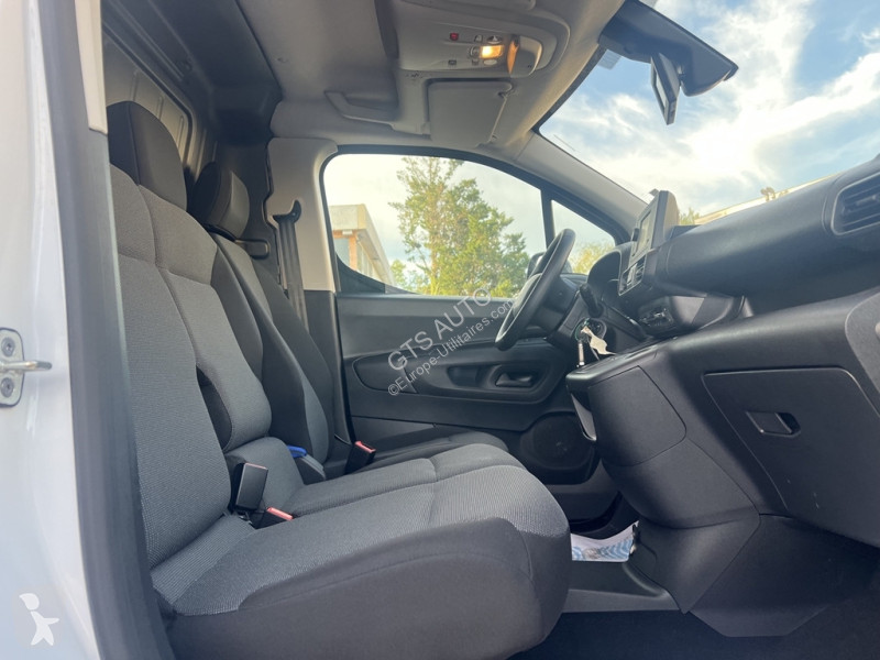 Véhicule utilitaire Citroën BERLINGO VAN M...
