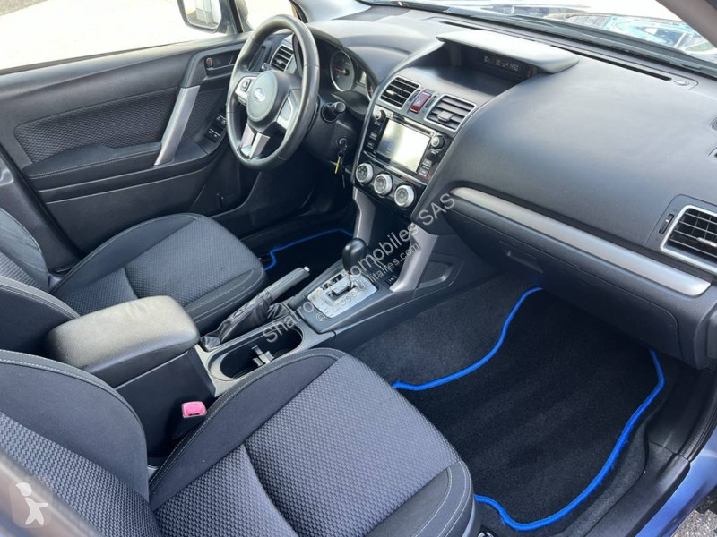 Samochód dostawczy Subaru III 2.0D 147ch 4X4...