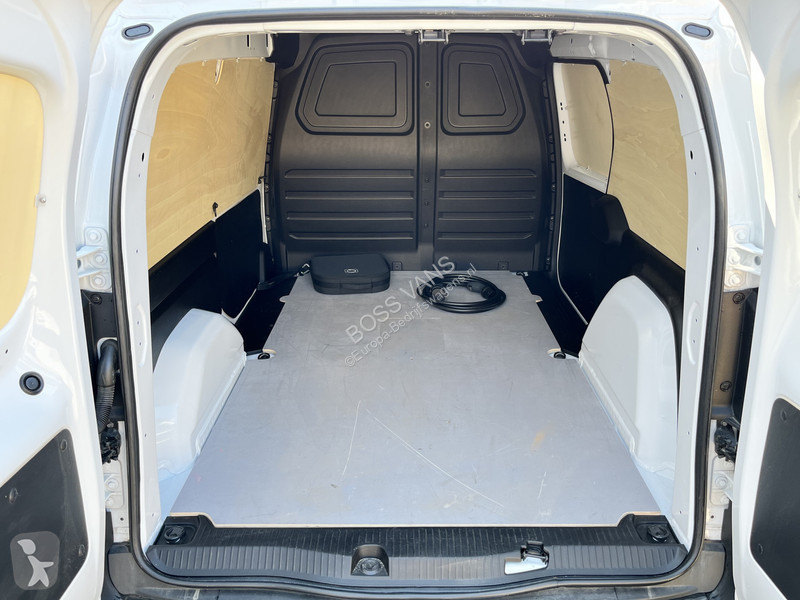 Furgoneta Mercedes 112 51kWh L2 284 WLTP 98%...
