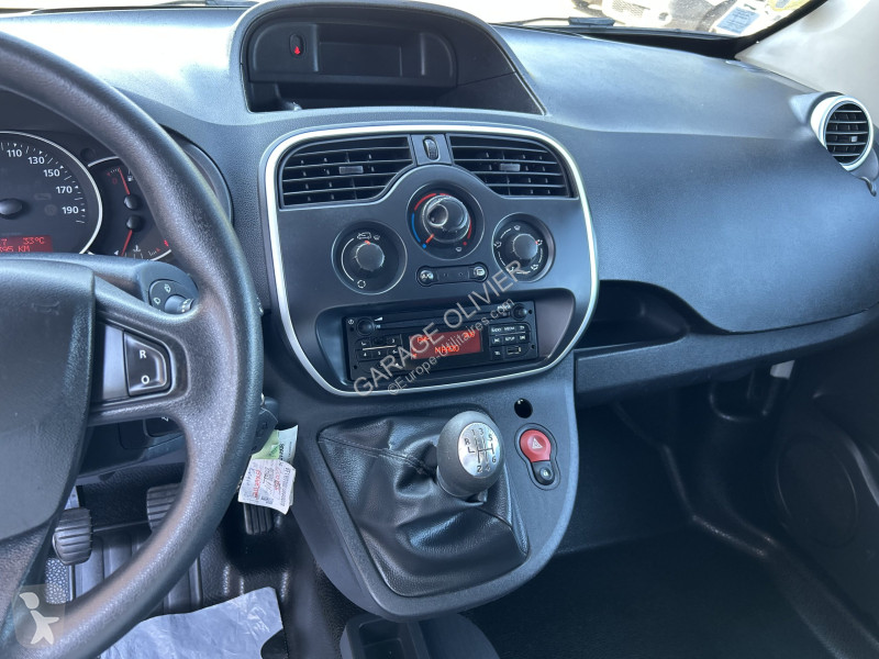Véhicule utilitaire Renault 1.5 Blue dci 95...