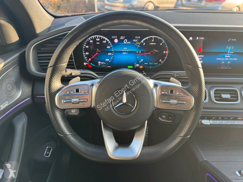 عربة نفعية Mercedes 300 d AMG...