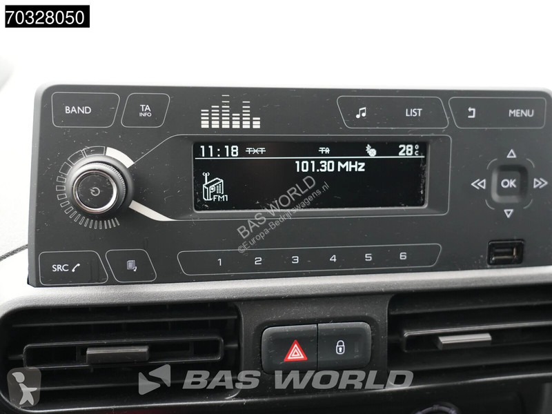 عربة نفعية Peugeot Benzine L1H1 Airco Cruise...