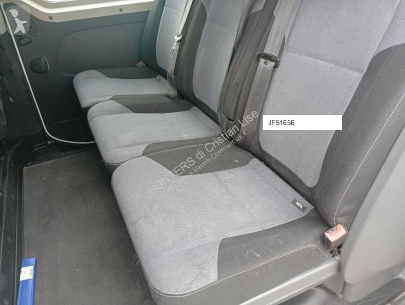 Véhicule utilitaire Opel 6 posti
