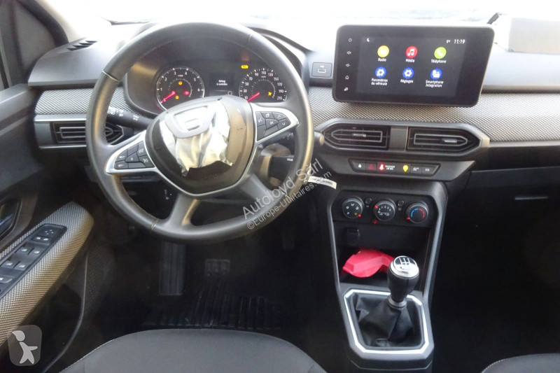 عربة نفعية Dacia SANDERO 1.0 TCE 100