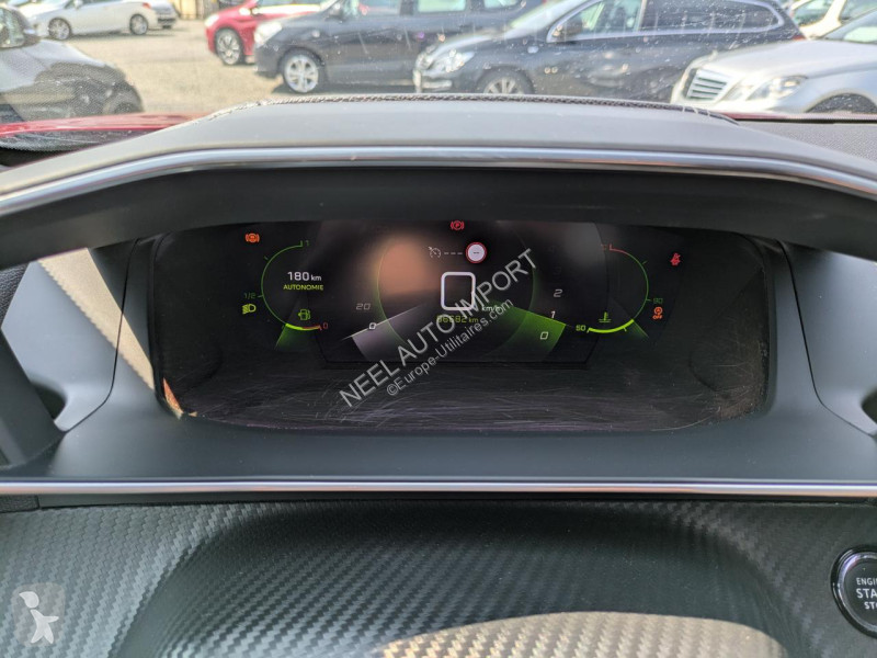 عربة نفعية Peugeot 2008 II GT 1.5 BLUEHDI 110CH...