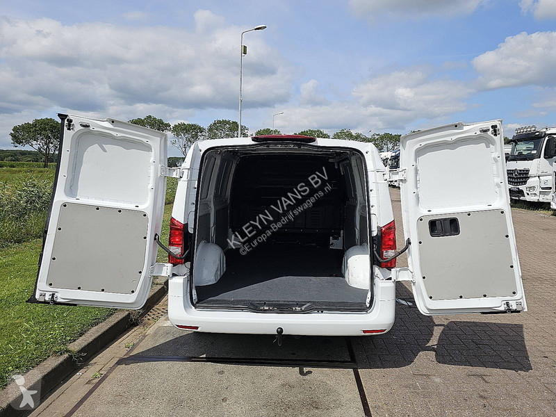 Véhicule utilitaire Mercedes 114 L2 Aut. LED...