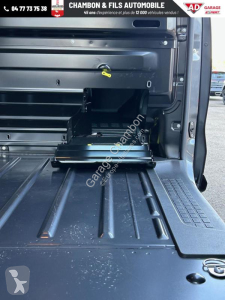 FOURGON FGN DIESEL 180 CH M AUTOMAT Transporter