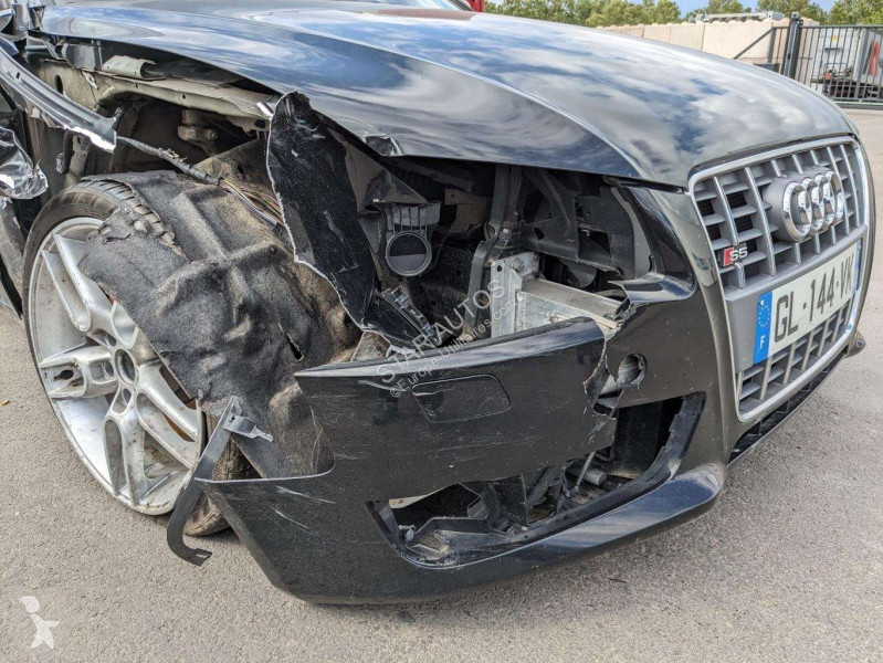 عربة نفعية Audi