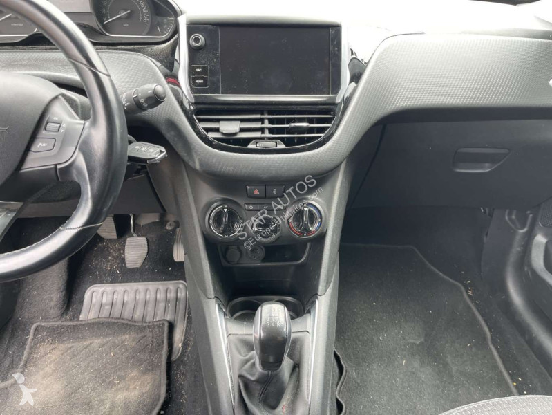 Véhicule utilitaire Peugeot