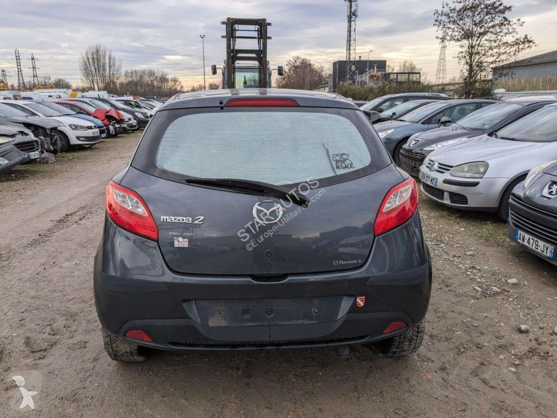 Samochód dostawczy Mazda