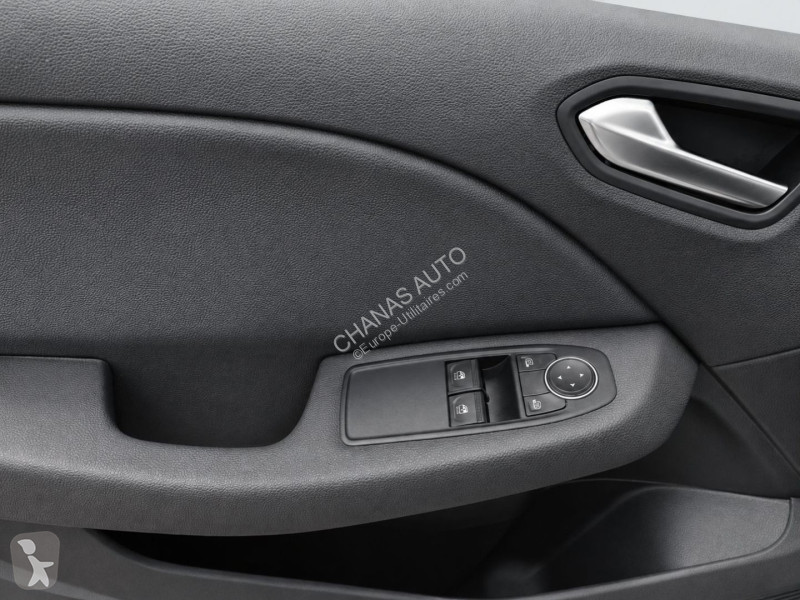 Лекотоварен автомобил Renault 1.5 Blue dCi 85...