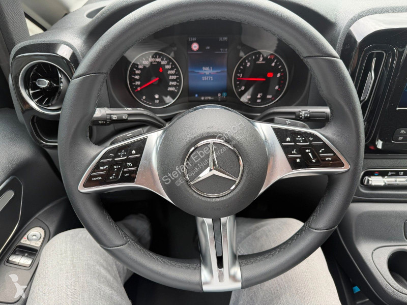 Furgoneta Mercedes Vito  9G Tourer Pro AHK2,5to...