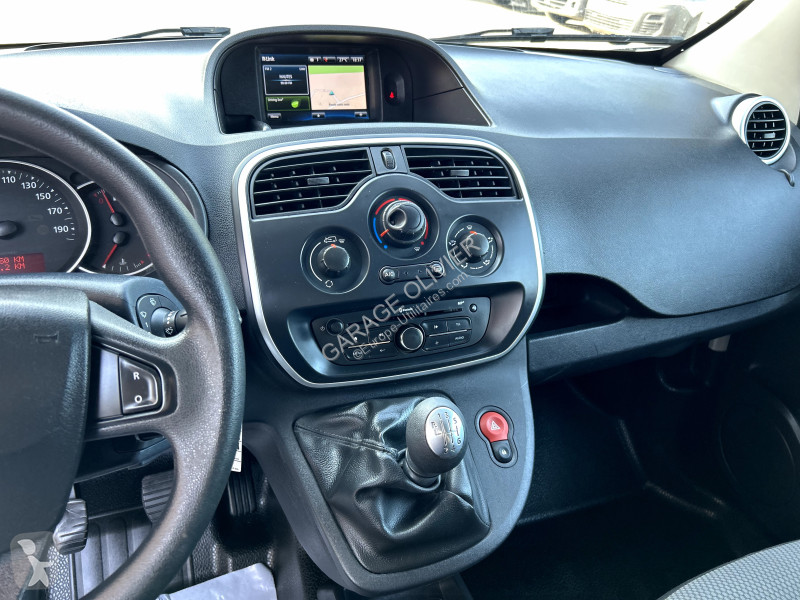 Véhicule utilitaire Renault 1.5 Blue dci 95...