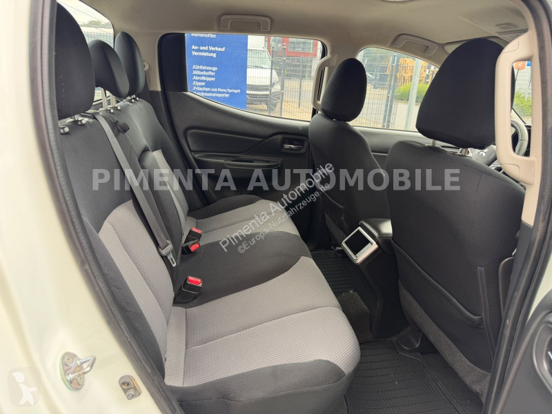 عربة نفعية Mitsubishi D/C 220DI-D M-PRO...